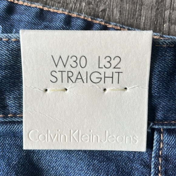 Calvin Klein men’s dark blue jeans, straight cut W30xL32 - Picture 4 of 13